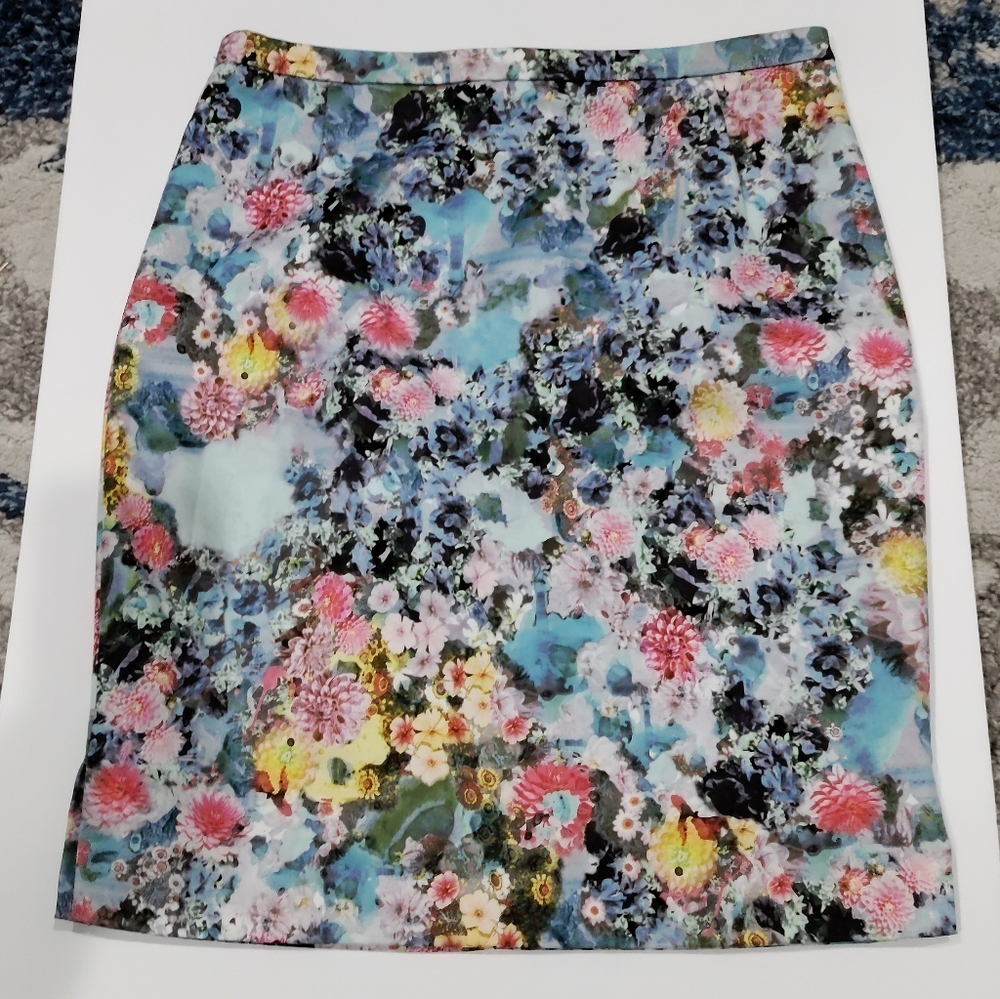 H&M watercolor floral skirt women's size 8